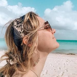 Meet your Posher, Caroline